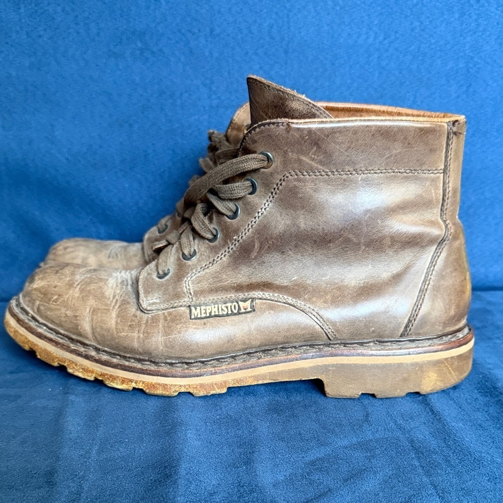 Mephisto Men’s Dark Brown Leather Lace-Up Ankle Boot needs repair
